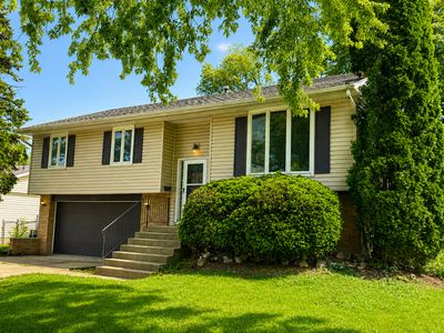 815 Oriole Dr