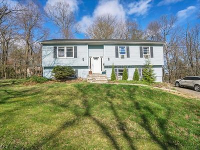 Property at 3 Cold Spring Dr, Highland Lakes, NJ