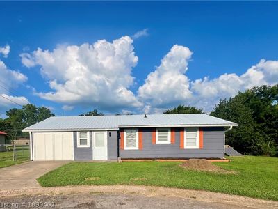 1704 Lakeview Ln
