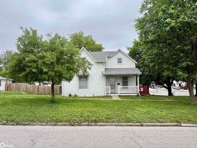 422 E Main St