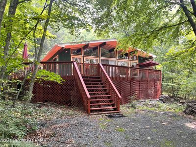 7 Buttonwood Dr