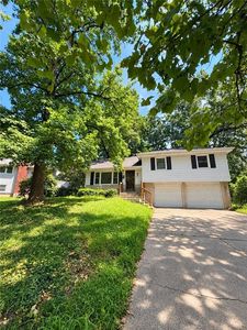 Property at 8105 Hedges Ave, Raytown, MO