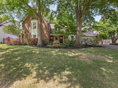 8106 Meadow Glen Dr