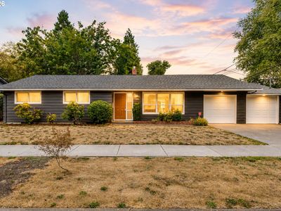 1255 E 24th Ave