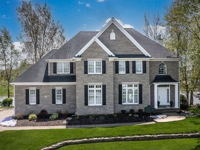 8760 Fairbrook Ct