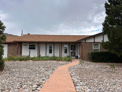 206 Wells Dr NE
