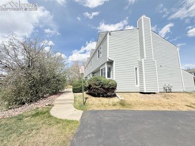 7612 Lexington Manor Dr