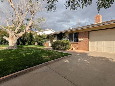 352 Crestmont Dr