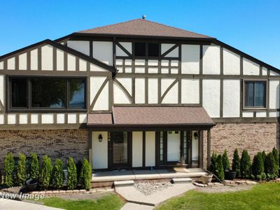 204 Lac Ste Claire Dr #8