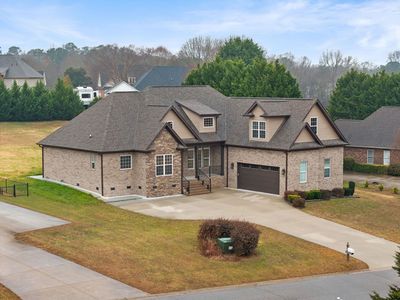 815 Shadow Creek Dr