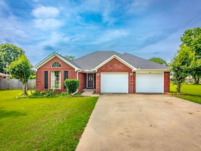 1809 Applewood Cv