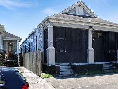 1632-34 N Rocheblave St