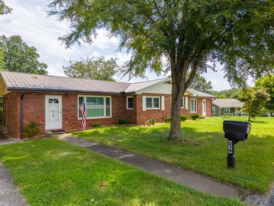 216-220 Allman Dr