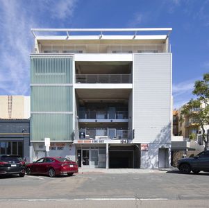 1943 India St