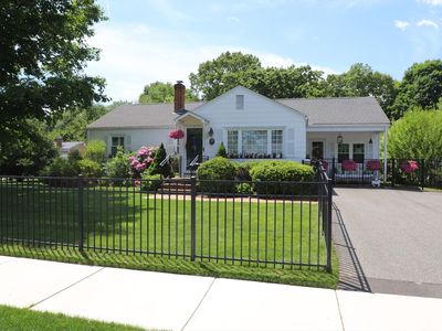 24 Circle Dr