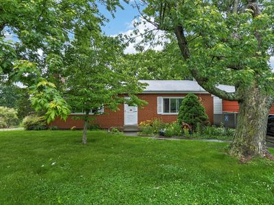 50 Roselawn Dr
