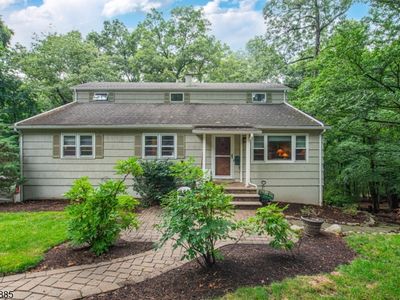 Property at 16 Pennsylvania Ave, Montvale, NJ