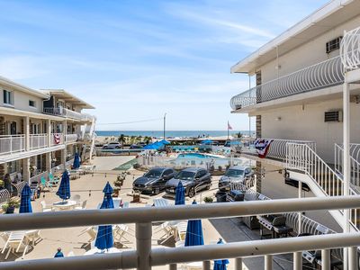 1200 Kennedy Dr #214