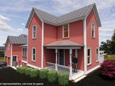 2736 E Black Walnut Cir