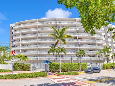 4141 Nautilus Dr APT 7J