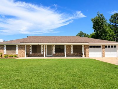 Property at 18 Hickory Ct, Richwood, TX