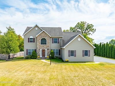 16 North Point Drive