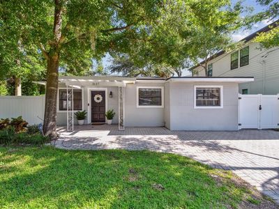 3127 W Oakellar Ave