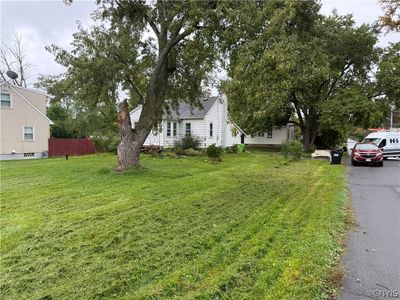 Property at 417 Boston Rd, Syracuse, NY