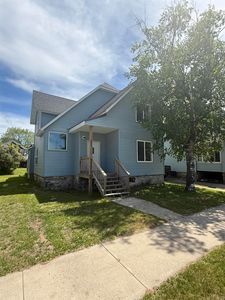 332 2nd St