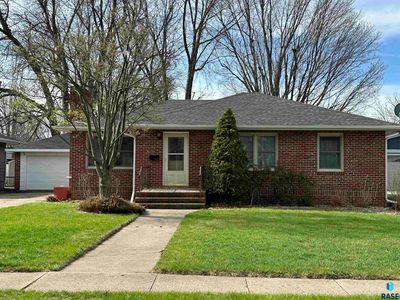 Property at 413 W Bishop St, Luverne, MN
