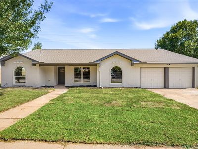 Property at 7528 Circle Dr, North Richland Hills, TX