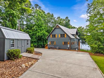 188 Hickory Point