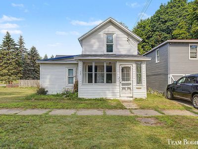 721 Pearl St