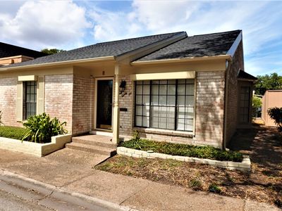 126 Lake Shore Dr #126