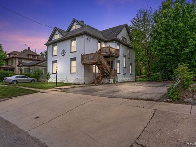 Property at 612 E 3rd St, Flint, MI