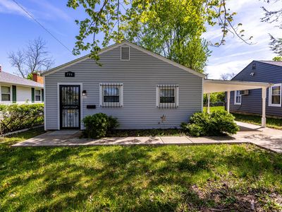 736 Oakleaf Dr