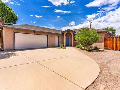 3605 Bison Ln
