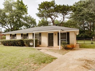 6107 Gladstone Dr
