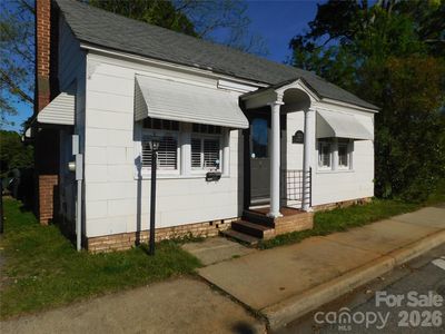 221 Charlotte Ave