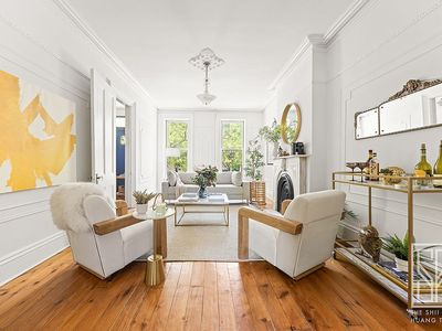 195A 8th St