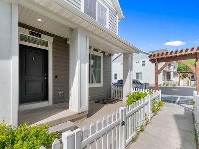 272 E Kirsten Ln