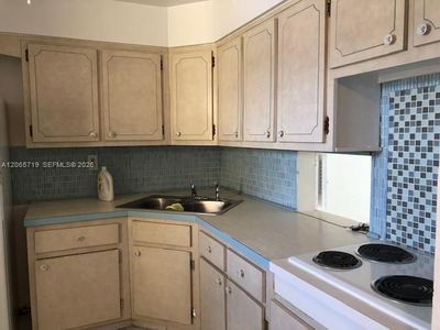 1530 NE 191st St APT 240