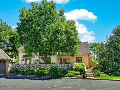 14 Sugar Knoll Dr