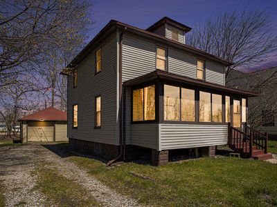 1717 Lay Blvd