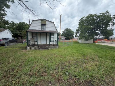 754 N Waco St