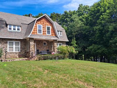 46 Grandview Avenue