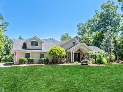 330 Airmount Ave