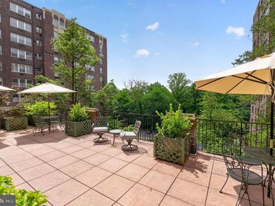 4000 Cathedral Ave NW #229/239-B