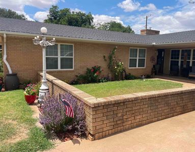 Property at 712 W Cora St, Seymour, TX