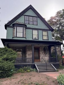 1516 Vine Street